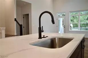 107 Town Centre Dr, Broadview Heights, OH 44147 - Photo 10