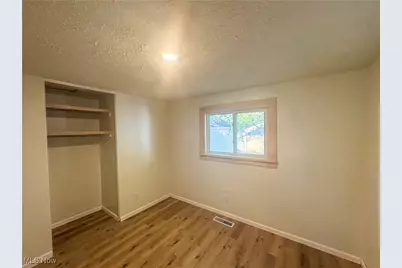 2640 Martha Avenue NE, Canton, OH 44705 - Photo 10