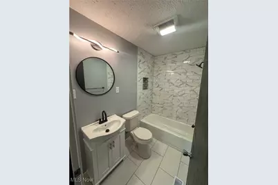 2640 Martha Avenue NE, Canton, OH 44705 - Photo 2