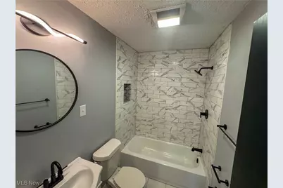 2640 Martha Avenue NE, Canton, OH 44705 - Photo 14