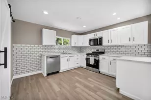 16817 Glenpark Ave, Loveland, OH 44128 - Photo 12