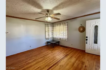 1725 W 12th Street, Lorain, OH 44052 - Photo 4