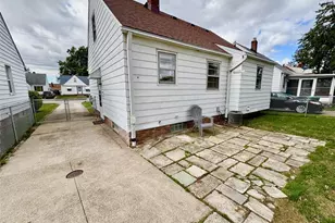 1807 E 294th St, Wickliffe, OH 44092 - Photo 30