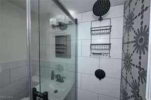 41 W Woodsdale Ave, Akron, OH 44301 - Photo 14