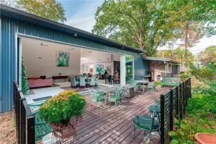 12866 Lakeshore Blvd, Bratenahl, OH 44108 - Photo 4