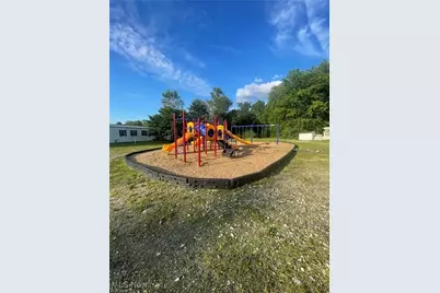 2859 Cheryl Avenue, Worthington, OH 44470 - Photo 12