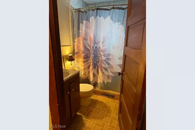 714 Orchard Avenue, Barberton, OH 44203 - Photo 22