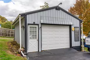 32038 Parkview, Hanoverton, OH 44423 - Photo 4