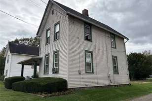 435 Hazlett Ave NW, Canton, OH 44708 - Photo 2