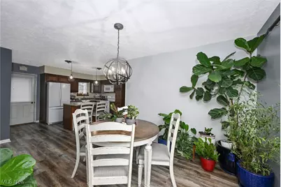 1139 Glencove Commons Drive, Brunswick, OH 44212 - Photo 8