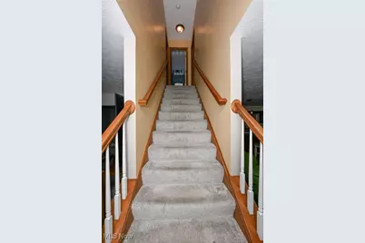 1139 Glencove Commons Drive, Brunswick, OH 44212 - Photo 12