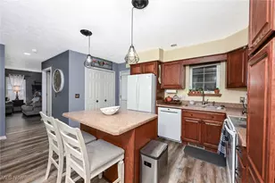 1139 Glencove Commons Dr, Brunswick, OH 44212 - Photo 4