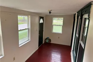 919 E 17th St, Ashtabula, OH 44004 - Photo 4