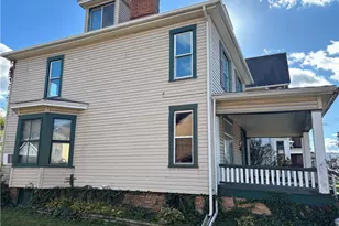 928 Main St, Wellsville, OH 43968 - Photo 2