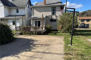 928 Main St, Wellsville, OH 43968 - Photo 4