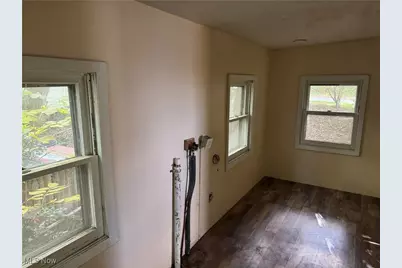 211 W 58th Street, Ashtabula, OH 44004 - Photo 14