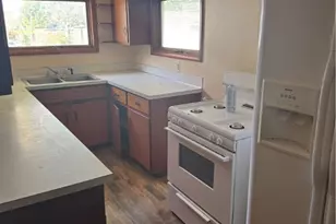 211 W 58th St, Ashtabula, OH 44004 - Photo 16