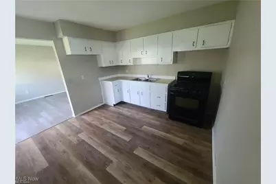 3892 E 143rd Street, Loveland, OH 44128 - Photo 2