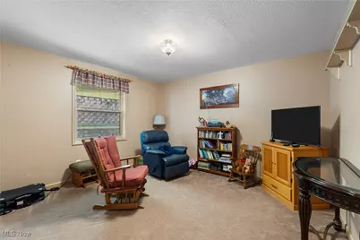 9732 Erie Avenue SW, Beach City, OH 44608 - Photo 14