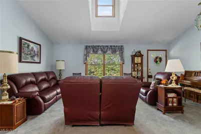 9732 Erie Avenue SW, Beach City, OH 44608 - Photo 6