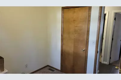 2850 Watson Way, Zanesville, OH 43701 - Photo 18