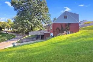 337 Greenbrier Rd, Weirton, WV 26062 - Photo 2