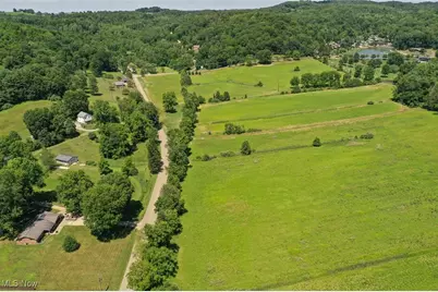 1728 Tall Timber Road NE, New Philadelphia, OH 44663 - Photo 32