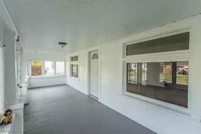 154 S Schenley Avenue, Youngstown, OH 44509 - Photo 4