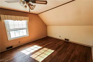 22 N Arlington Ave, Niles, OH 44446 - Photo 14