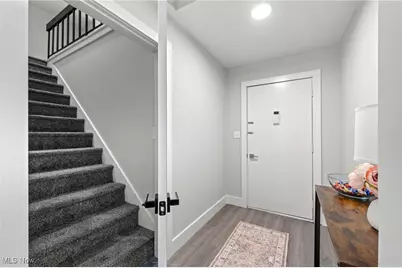 375 Big Bend Circle, Barberton, OH 44203 - Photo 6