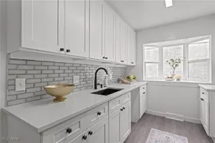 375 Big Bend Cir, Barberton, OH 44203 - Photo 18