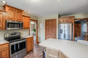 11316 Cleveland Ave NW, Uniontown, OH 44685 - Photo 16