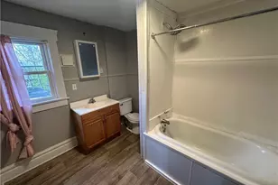 825 Kenmore Blvd, Akron, OH 44314 - Photo 8