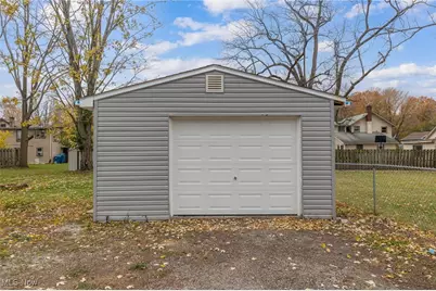 6870 Breck, North Ridgeville, OH 44039 - Photo 18