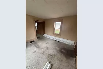 1427 4th Street NE, Canton, OH 44704 - Photo 2