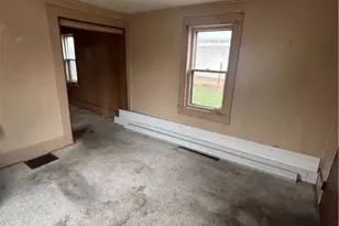 1427 4th St NE, Canton, OH 44704 - Photo 2