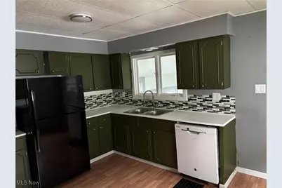 1752 Chester Avenue, Wellsville, OH 43968 - Photo 2