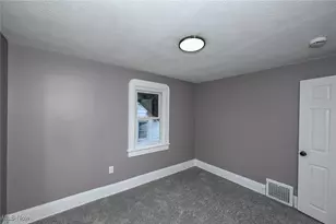 1074 Linden Ave, Akron, OH 44310 - Photo 28