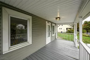 1074 Linden Ave, Akron, OH 44310 - Photo 10