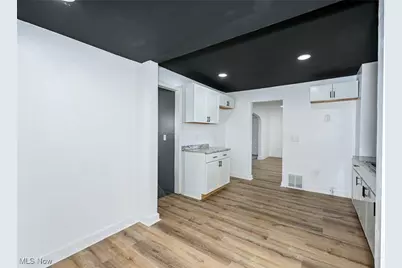 1074 Linden Avenue, Akron, OH 44310 - Photo 24