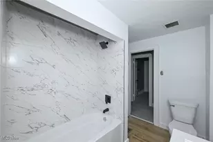 1074 Linden Ave, Akron, OH 44310 - Photo 32