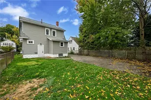 1074 Linden Ave, Akron, OH 44310 - Photo 6