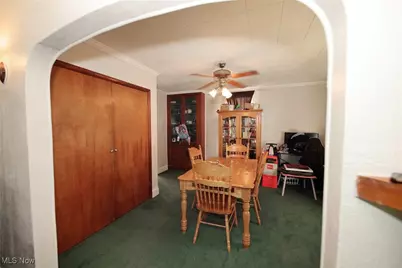 152 Pennsylvania Avenue, Chester, WV 26034 - Photo 10