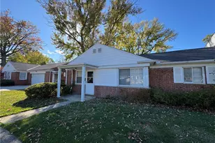 324 E 235th St, Euclid, OH 44123 - Photo 22