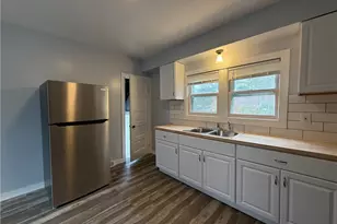 1305 Curtis St, Akron, OH 44301 - Photo 4