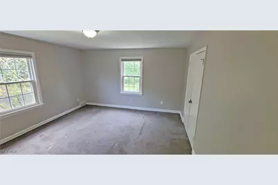 17718 Lomond Boulevard, Huber Heights, OH 44122 - Photo 12