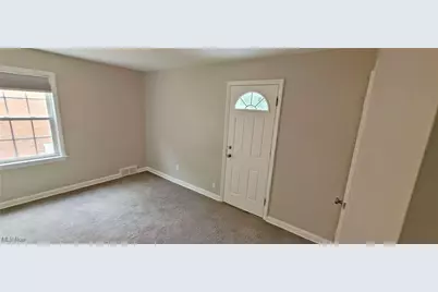 17718 Lomond Boulevard, Huber Heights, OH 44122 - Photo 14