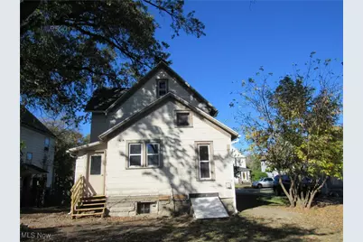 160 Erie Street, Elyria, OH 44035 - Photo 2