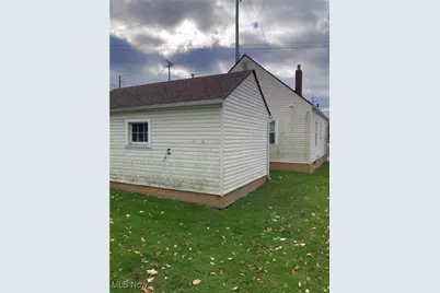 2354 21st Street SW, Akron, OH 44314 - Photo 4