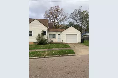 2354 21st Street SW, Akron, OH 44314 - Photo 2